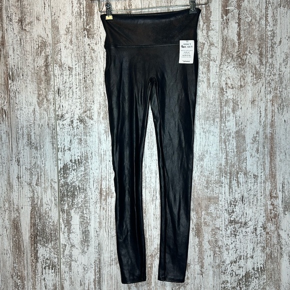 Spanx Black Faux Leather Leggings Style 2437 Sz S/P - Picture 3 of 15